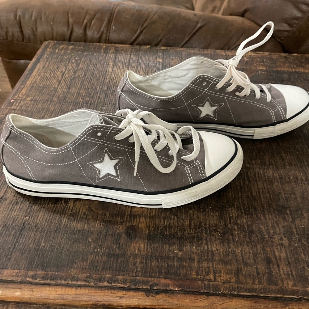 Converse - Picture 3 of 6